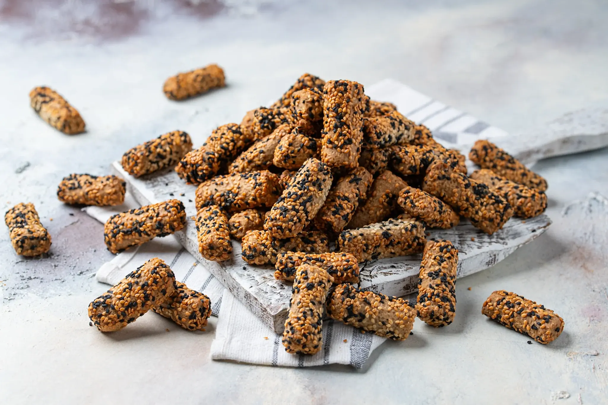 Çörek Otlu Susamlı Mini Tuzlu