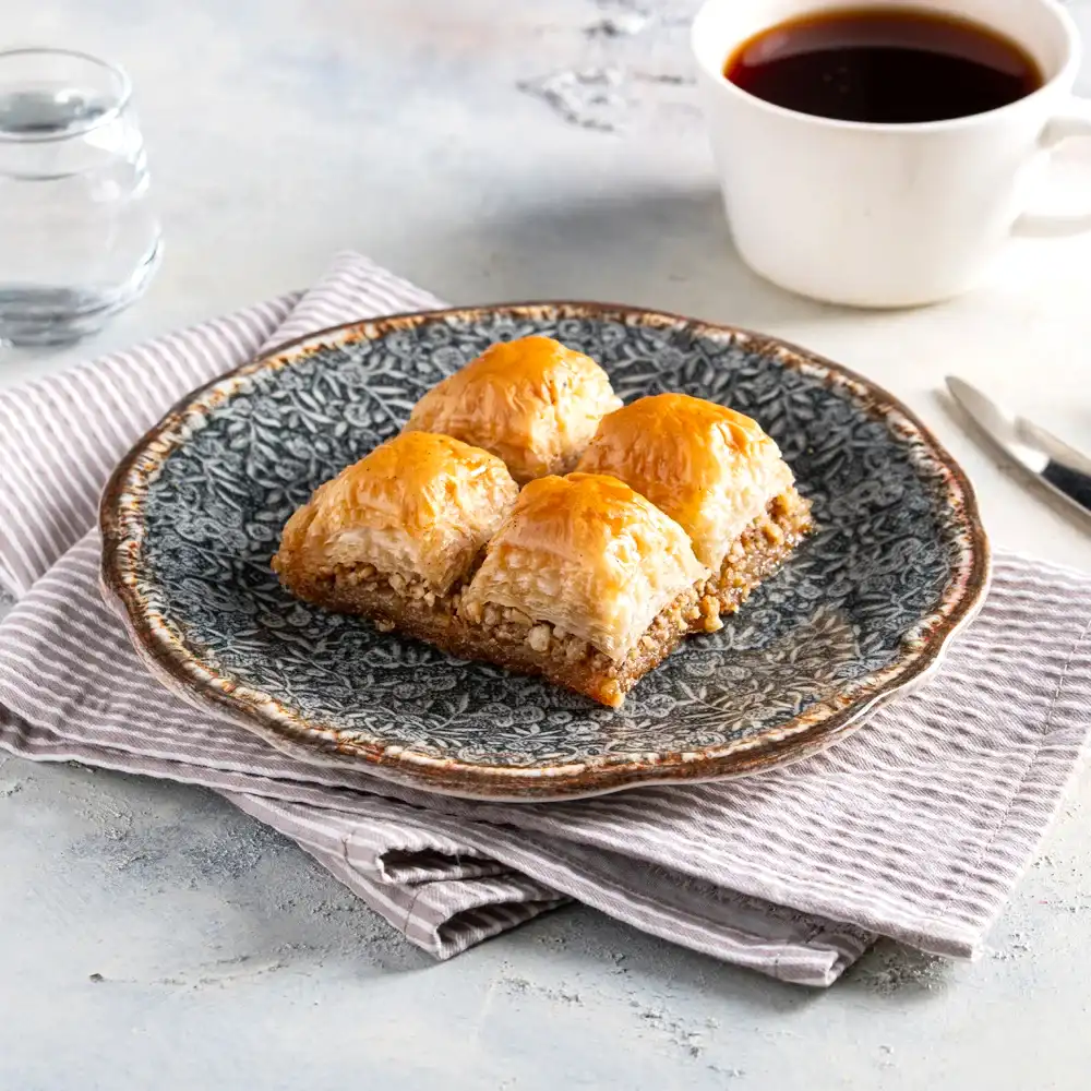 Klasik Cevizli Baklava